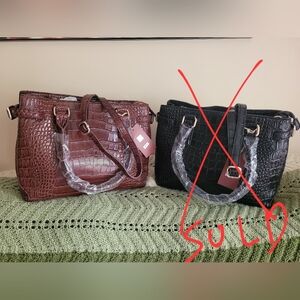 Elegant Crocodile Pattern Handbag Set - Brown and Black